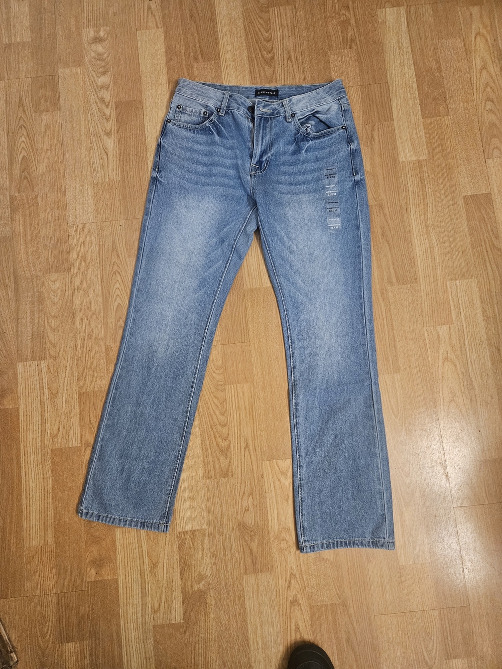 Aeropostale Faded Blue Slim-Cut Denim Jeans 32x32 - Picture 2 of 4